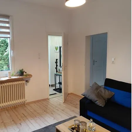 Apartment Charmantes Haus-im-haus Mit Eigenem Hauseingang