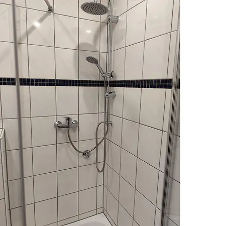 Apartment Charmantes Haus-im-haus Mit Eigenem Hauseingang *