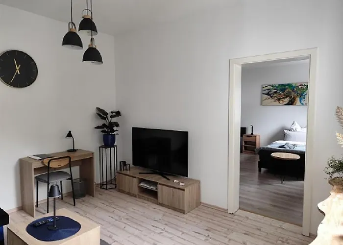 Charmantes Haus-im-haus Mit Eigenem Hauseingang Daire *