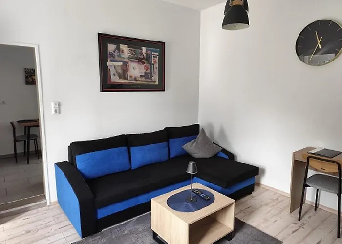 Charmantes Haus-im-haus Mit Eigenem Hauseingang شقة هاغين