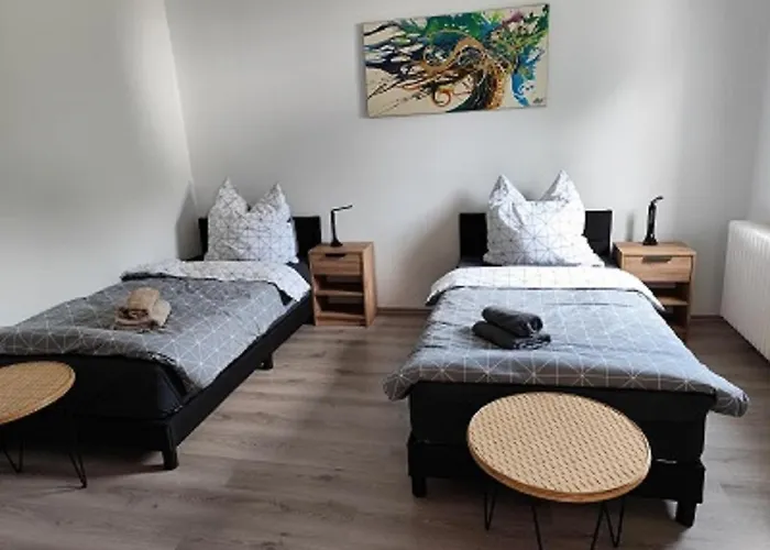 Charmantes Haus-im-haus Mit Eigenem Hauseingang Daire