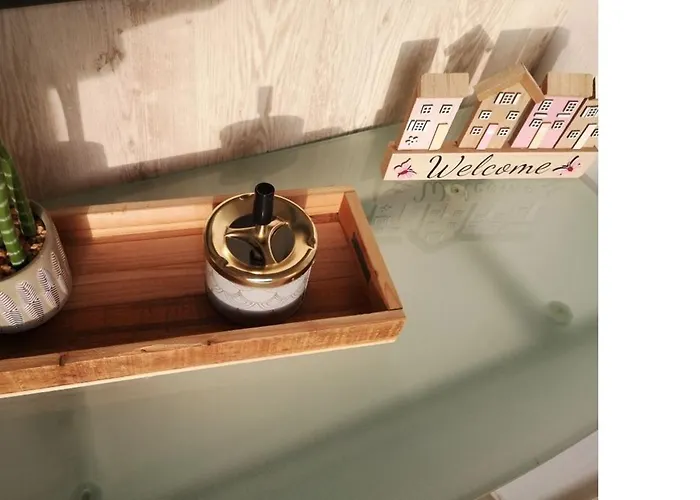 Charmantes Haus-im-haus Mit Eigenem Hauseingang شقة