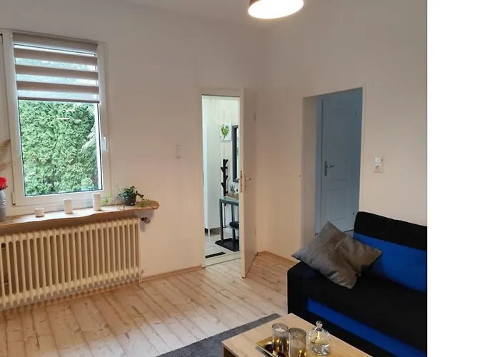 شقة Charmantes Haus-im-haus Mit Eigenem Hauseingang