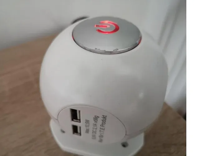 Charmantes Haus-im-haus Mit Eigenem Hauseingang شقة *