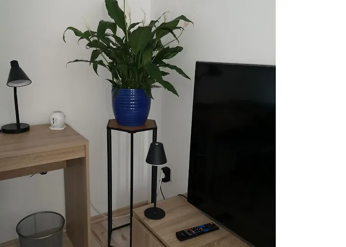 Charmantes Haus-im-haus Mit Eigenem Hauseingang شقة هاغين